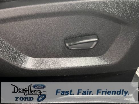 Used 2023 Ford Edge SEL image 39