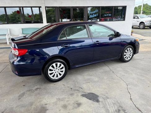 Used 2013 Toyota Corolla LE FWD image 3