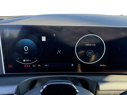 Certified 2025 Hyundai Tucson SEL image 11