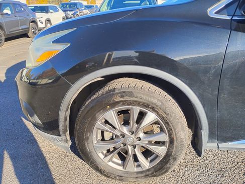 Used 2017 Nissan Murano S image 10