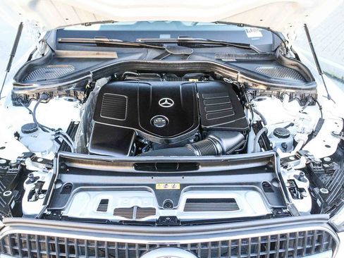 Certified 2025 Mercedes-Benz GLC 300 4MATIC image 27