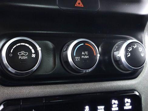 Used 2019 RAM 1500 Tradesman w/ SXT Appearance Group image 25