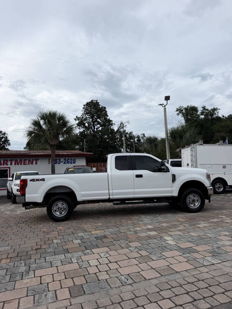 Used 2022 Ford F250 XL w/ Power Equipment Group AWD/4WD image 6