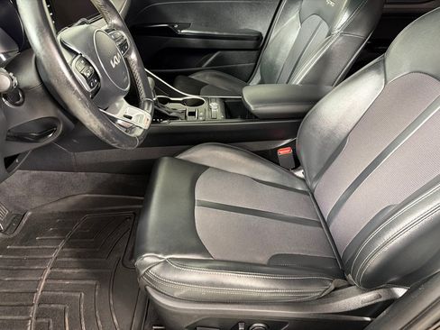 Used 2022 Kia K5 GT-Line FWD image 11