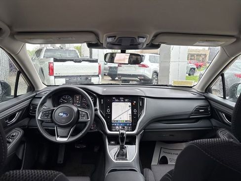 Used 2025 Subaru Outback Premium AWD/4WD image 22