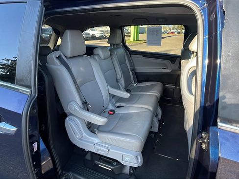 Used 2018 Honda Odyssey EX-L image 16