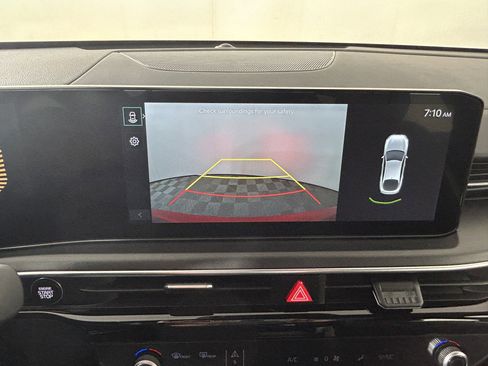 Used 2025 Kia K5 GT-Line w/ GT-Line Premium Package image 9