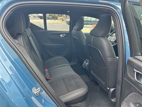 Certified 2025 Volvo XC40 B5 Plus image 13