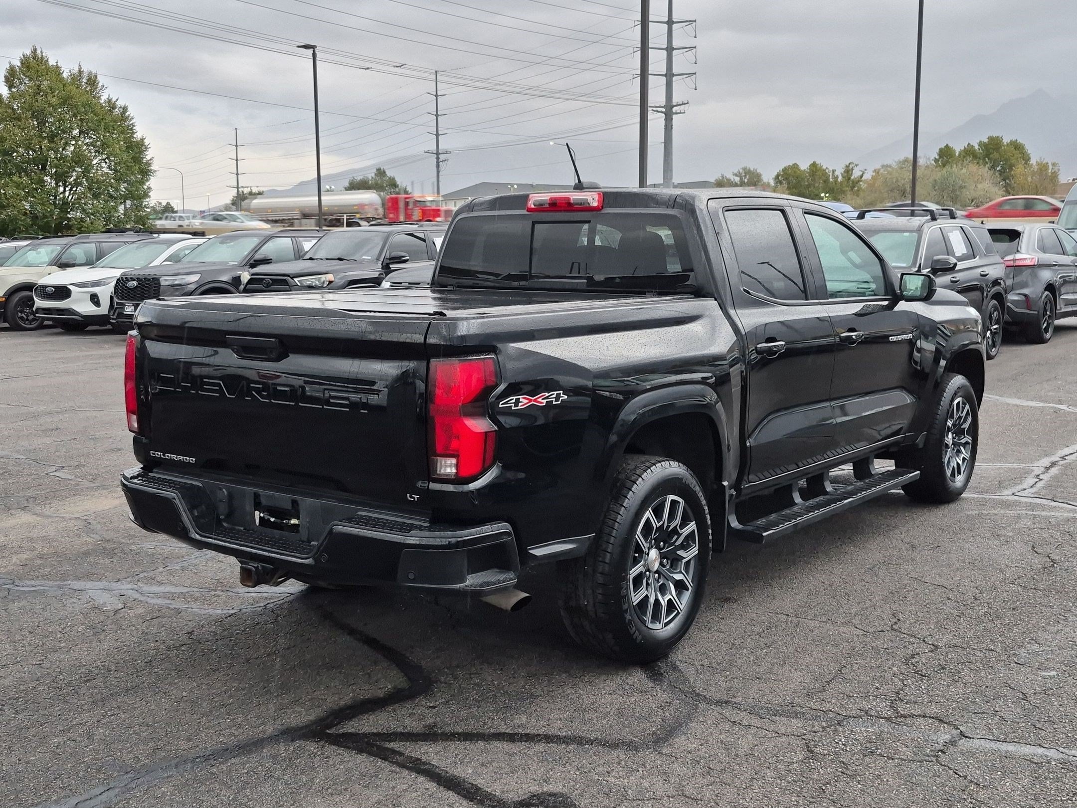 Used 2024 Chevrolet Colorado LT w/ LT Convenience Package III AWD/4WD image 3
