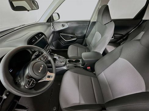 Used 2024 Kia Soul LX w/ Option Group 015 image 11