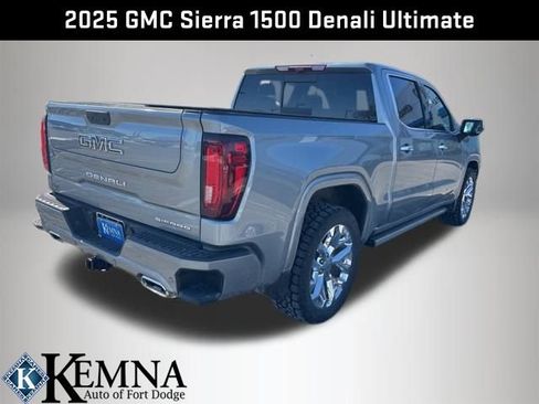 Used 2025 GMC Sierra 1500 Denali Ultimate image 8