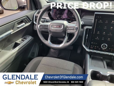 Certified 2025 GMC Acadia Elevation image 12