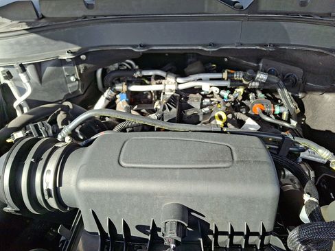 Used 2021 Ford Explorer XLT w/ Equipment Group 202A image 29