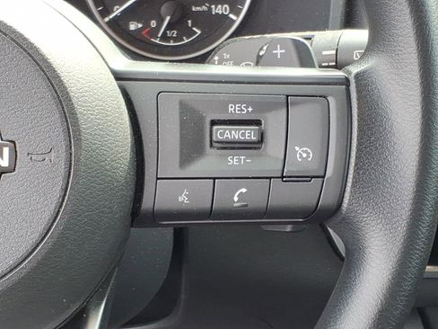 Used 2023 Nissan Rogue S image 20