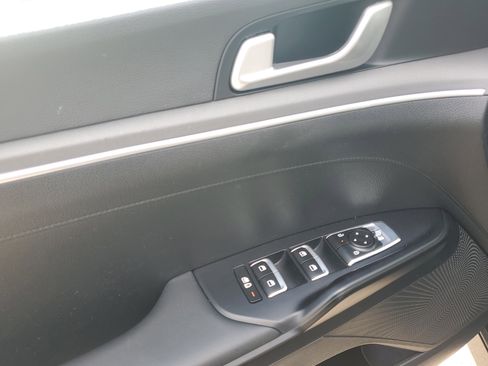 Used 2025 Kia K5 LXS image 9