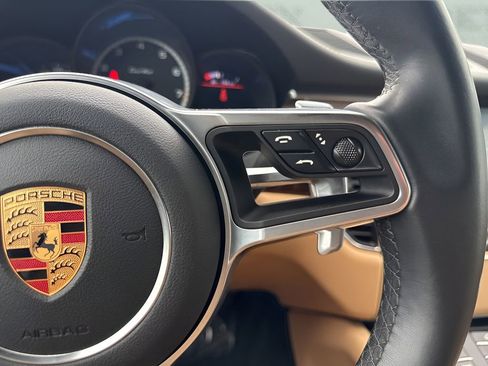 Used 2017 Porsche Macan Turbo AWD/4WD image 19
