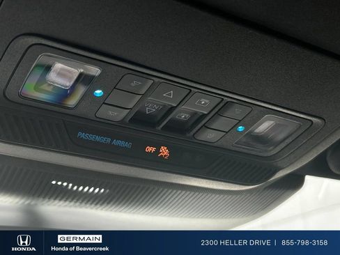 Used 2025 Ford Explorer Platinum w/ Ultimate Package AWD/4WD image 10