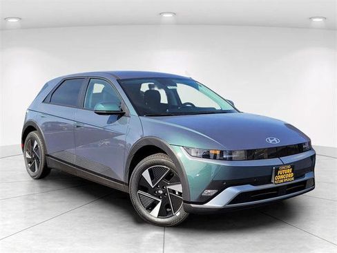 New 2025 Hyundai Ioniq 5 SE image 1