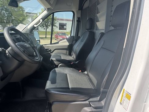 Used 2023 Ford Transit 250 Medium Roof RWD image 10