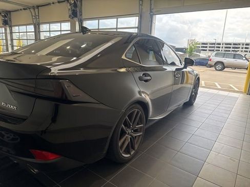 Used 2016 Lexus IS 200t RWD image 6