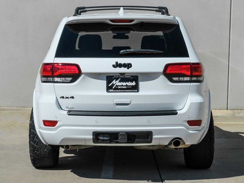 Used 2021 Jeep Grand Cherokee Laredo X image 9