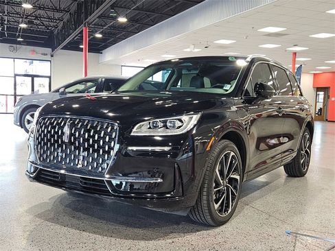 Used 2024 Lincoln Corsair Grand Touring w/ Equipment Group 301A image 7