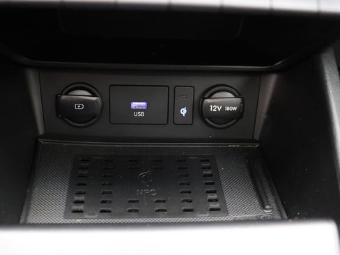 Used 2023 Hyundai Kona Limited AWD/4WD image 27