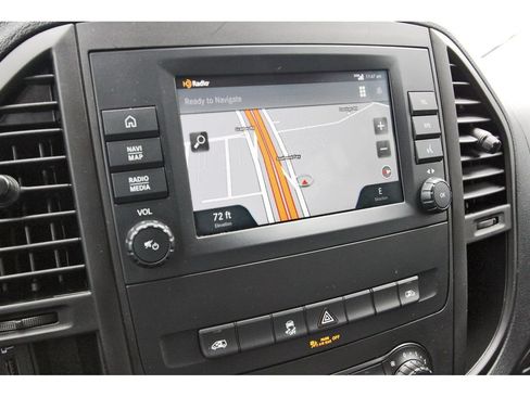 Used 2023 Mercedes-Benz Metris Passenger image 27