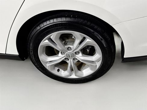 Used 2025 Honda Accord LX image 22