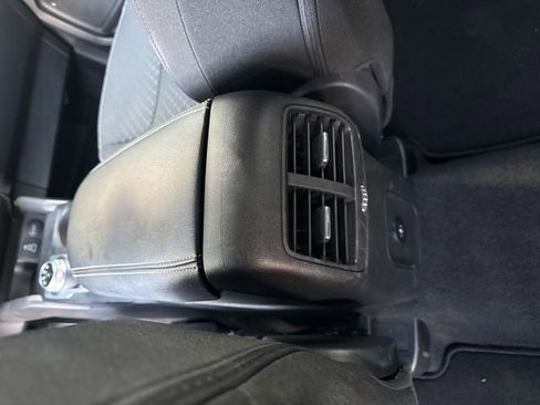 Used 2025 Ford Escape Active AWD/4WD image 25