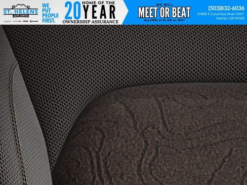 New 2023 Jeep Renegade Latitude w/ Sun/Sound Group image 27