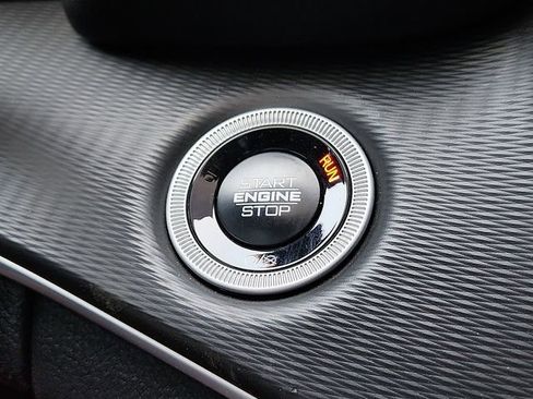 Used 2025 Jeep Grand Cherokee L Altitude AWD/4WD image 18