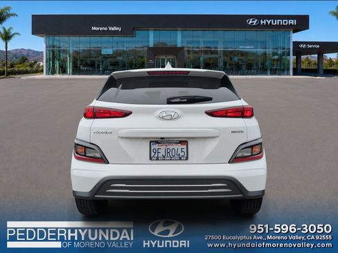 Certified 2023 Hyundai Kona SE FWD image 6