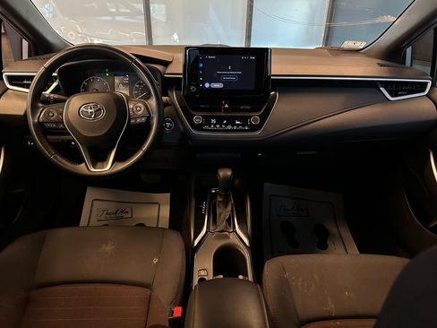 Used 2023 Toyota Corolla SE AWD/4WD image 9