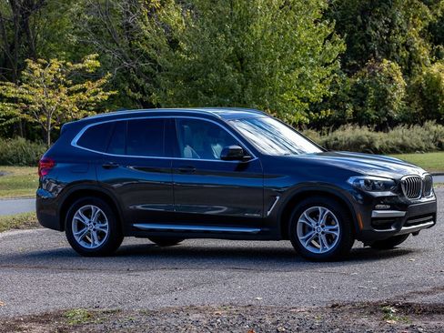 Used 2018 BMW X3 xDrive30i image 3