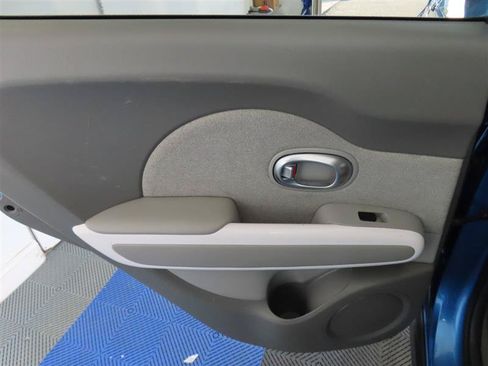 Used 2017 Kia Soul EV FWD image 31
