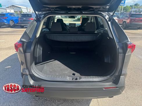 Used 2025 Toyota RAV4 XLE AWD/4WD image 7