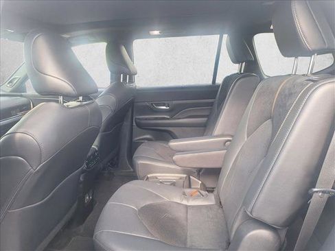 Certified 2025 Toyota Grand Highlander AWD Hybrid image 15