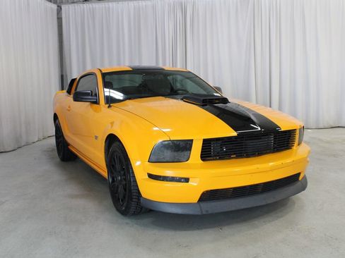 Used 2007 Ford Mustang GT RWD image 35