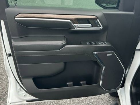 Certified 2024 Chevrolet Silverado 1500 LT Trail Boss w/ Convenience Package II image 15