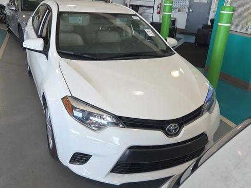 Used 2016 Toyota Corolla LE FWD image 9