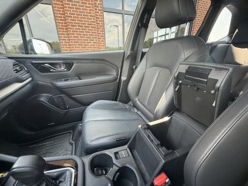 Used 2025 Subaru Forester Limited w/ Popular Package #1 AWD/4WD image 26