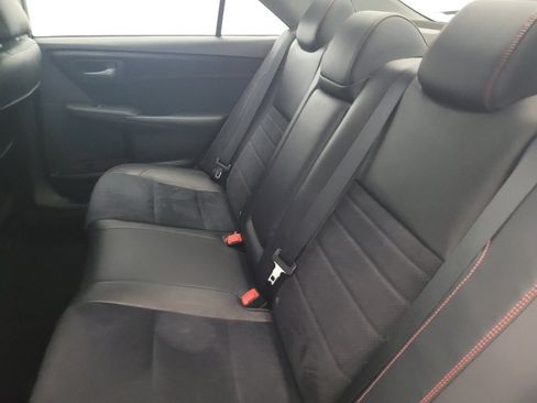 Used 2015 Toyota Camry XSE image 18