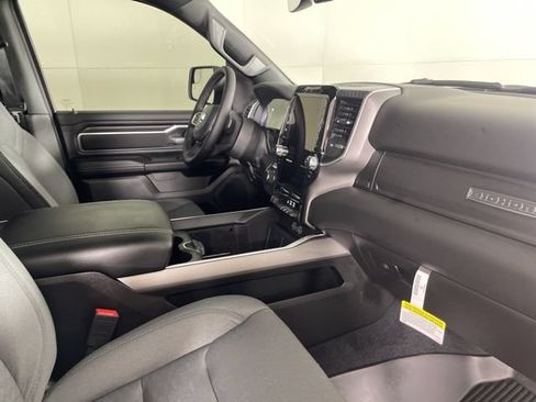 New 2025 RAM 1500 Big Horn AWD/4WD image 14