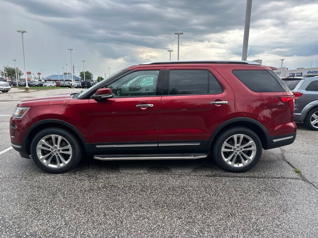 Used 2018 Ford Explorer Limited w/ Ford Safe & Smart Package AWD/4WD image 2