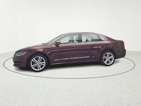 Used 2014 Volkswagen Passat TDI SE FWD image 4