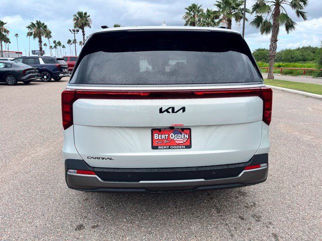New 2026 Kia Carnival SX w/ SX Dark Edition Package FWD image 6