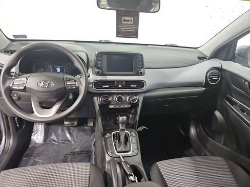 Used 2019 Hyundai Kona SE AWD/4WD image 13