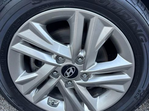 Used 2019 Hyundai Elantra SEL image 23