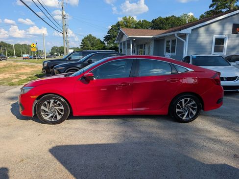 Used 2016 Honda Civic EX image 2